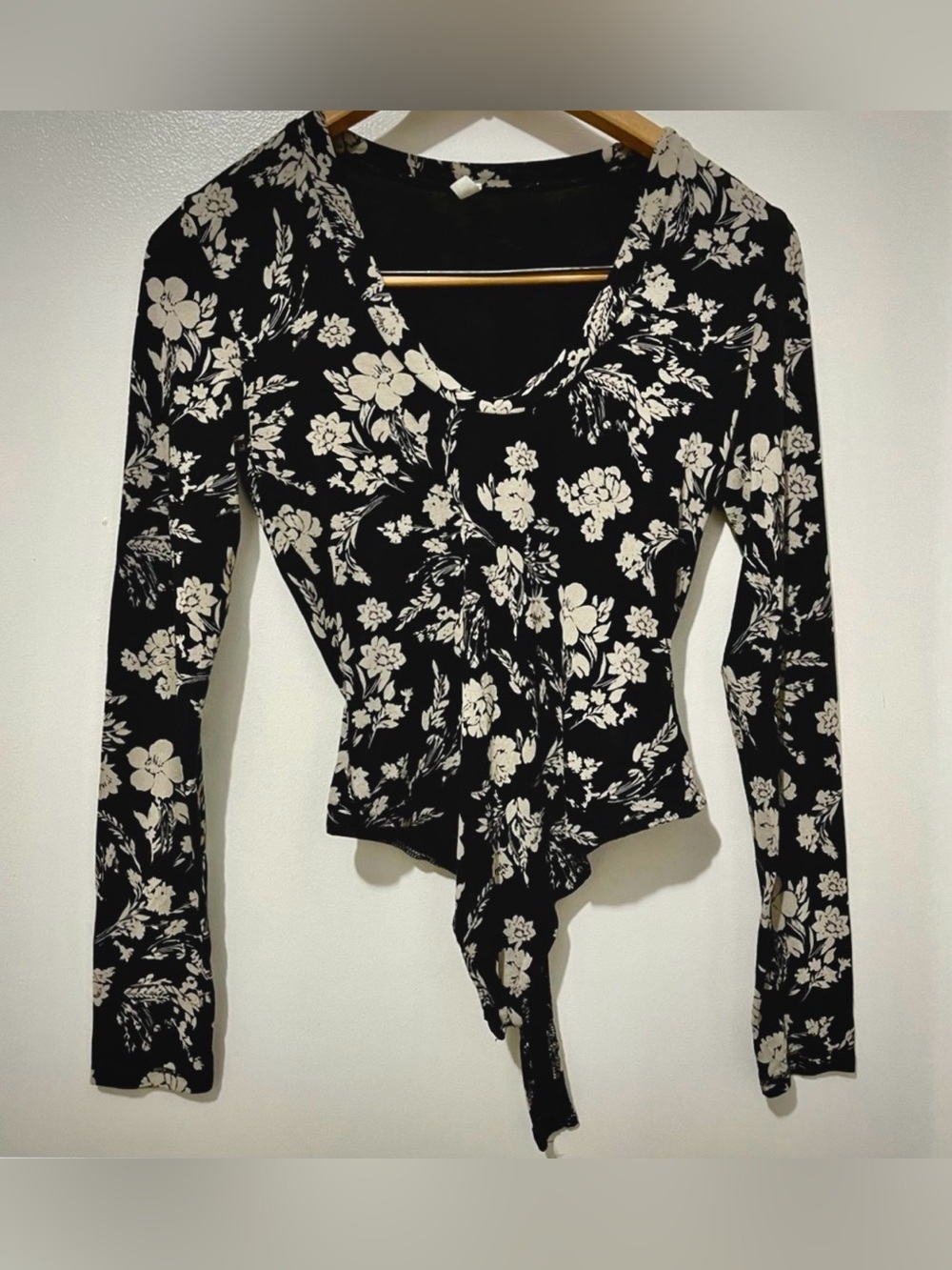 Intimately Free People Gotcha Floral Bodysuit Plunging Deep V Tie Front Top XS